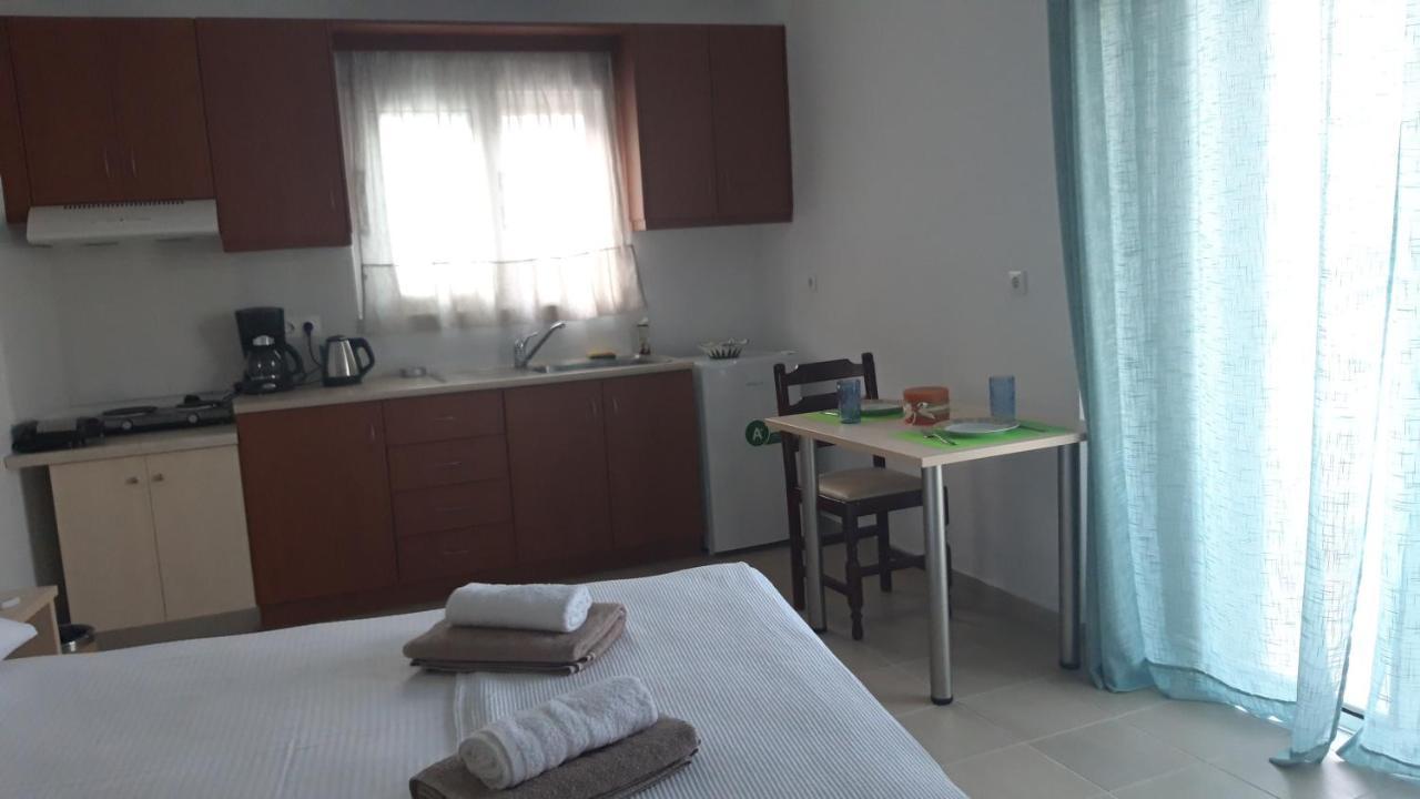 Villa Tzortzaki - Dias Tertsa Bagian luar foto
